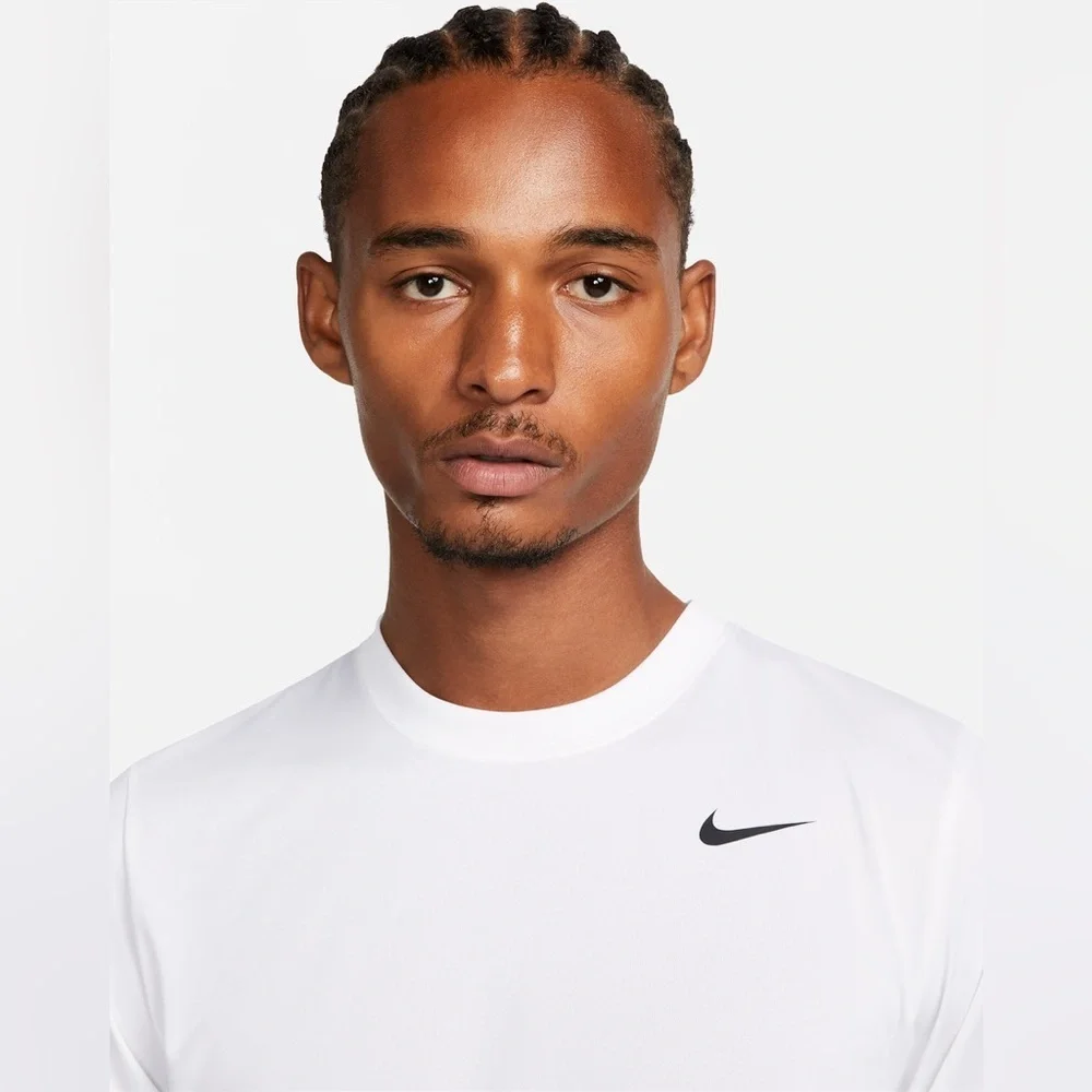 Nike Men's White Short Sleeve Tee